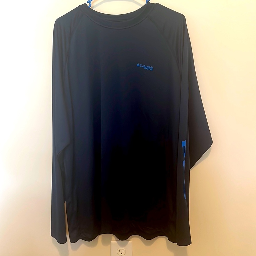 Men’s Columbia fishing shirt. Worn once.